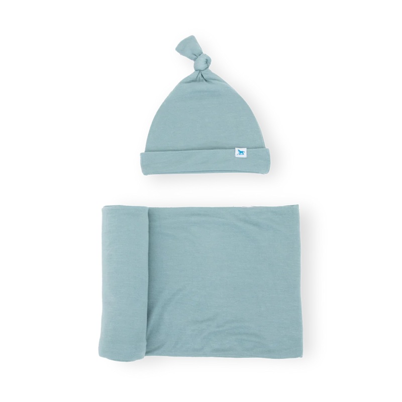 Harbor Stretch Knit Hat & Swaddle Set