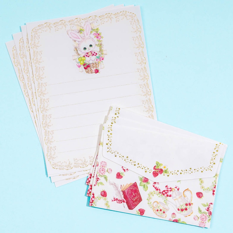 Amenomori Fumika Strawberry Bunny Letter Set