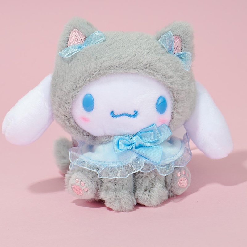 Cinnamoroll Dressed-Up Cat Plushie Charm