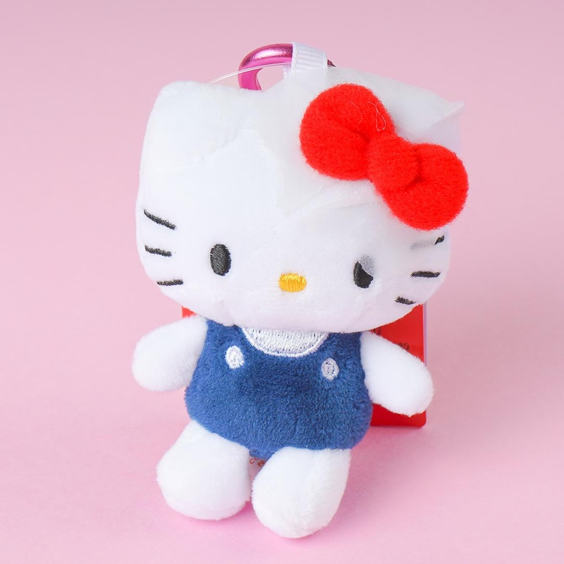 Hello Kitty Plushie Charm With Heart Carabiner