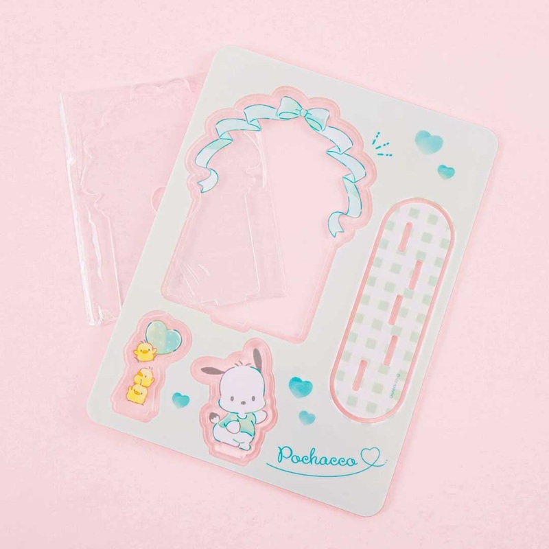 Pochacco & The Pi-chans Acrylic Photo Stand