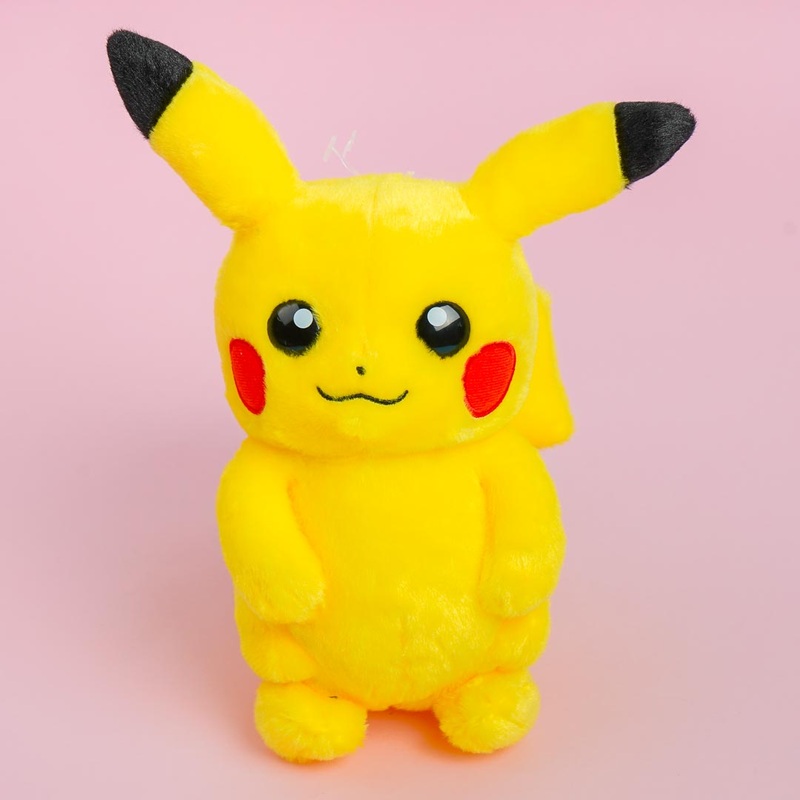 Pokemon Get Plushie - Pikachu / Medium