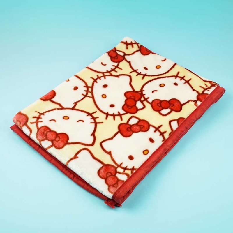 Hello Kitty Fun Faces Long Blanket