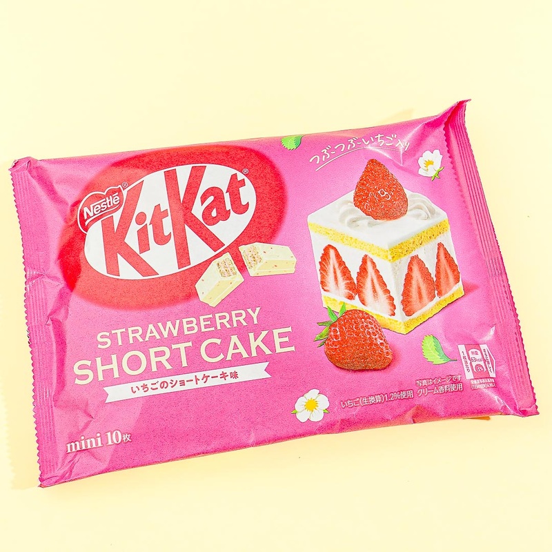 Kit Kat Chocolate Pack - Strawberry Shortcake