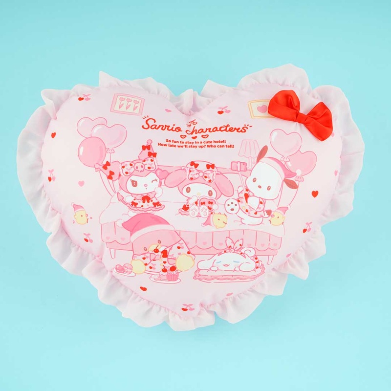 Sanrio Characters Ruffled Heart Cushion