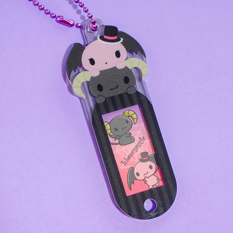 Lloromannic Name Tag Charm