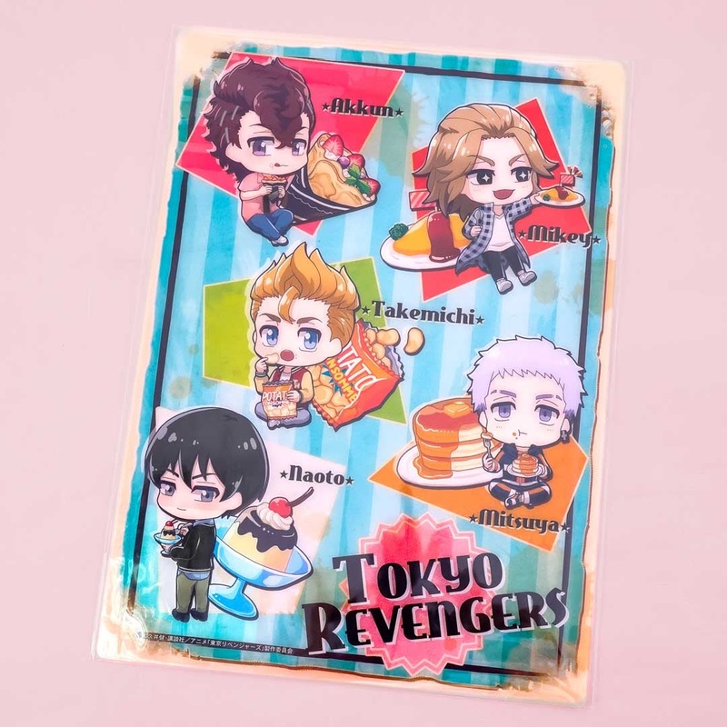 Tokyo Revengers Hungry Chibi Desk Pad