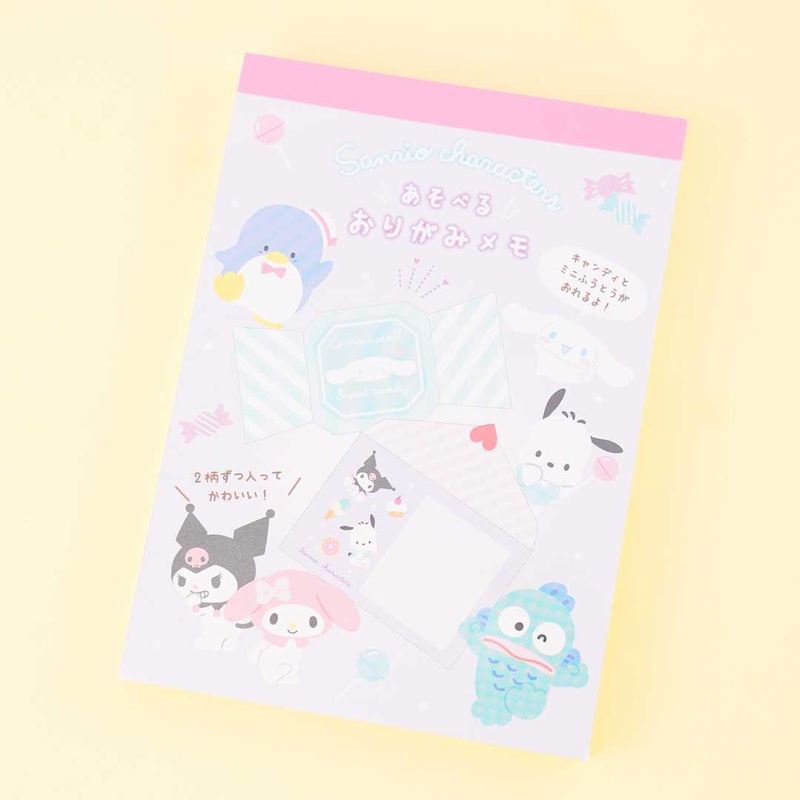Sanrio Characters Play Origami Striped Memo Pad